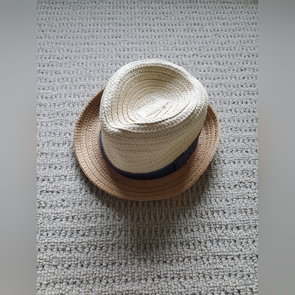 Like New✨ H&M Baby Straw Hat - Picture 1 of 4